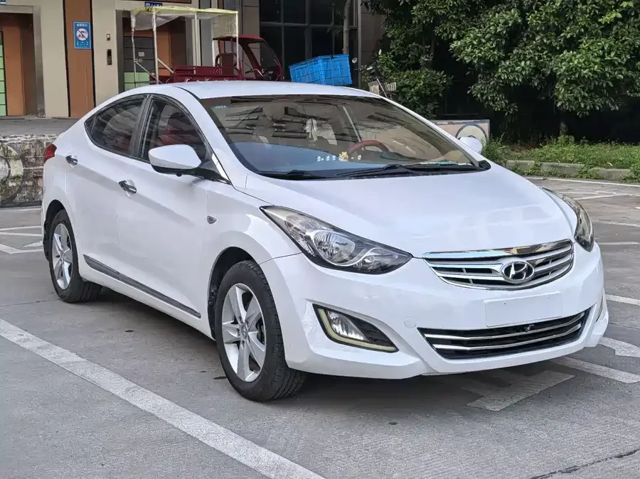 Hyundai Elantra