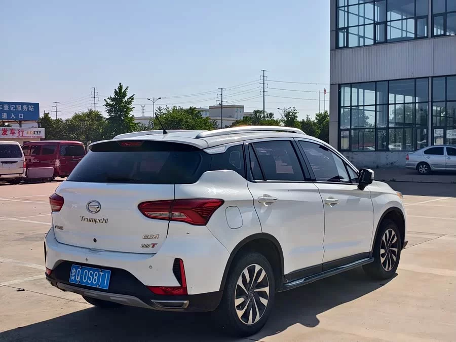 GAC Trumpchi GS4