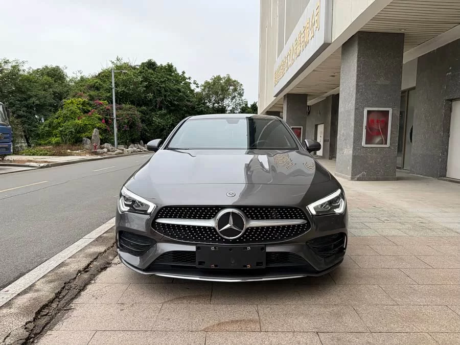 Mercedes-Benz CLA