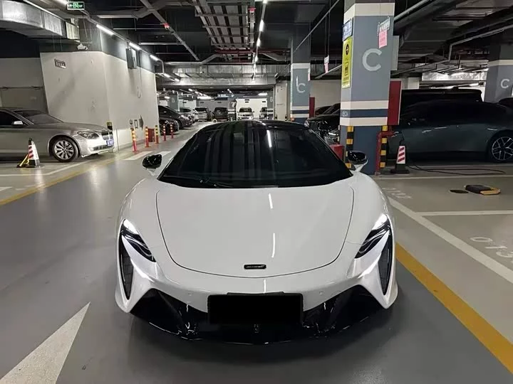 McLaren Artura