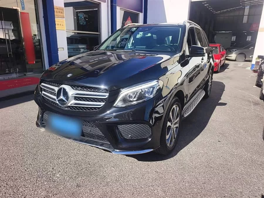 Mercedes Benz GLE (Imported)