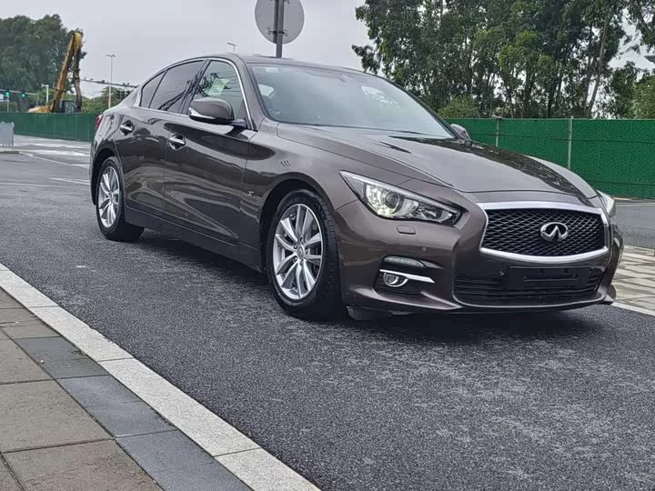 Infiniti Q50