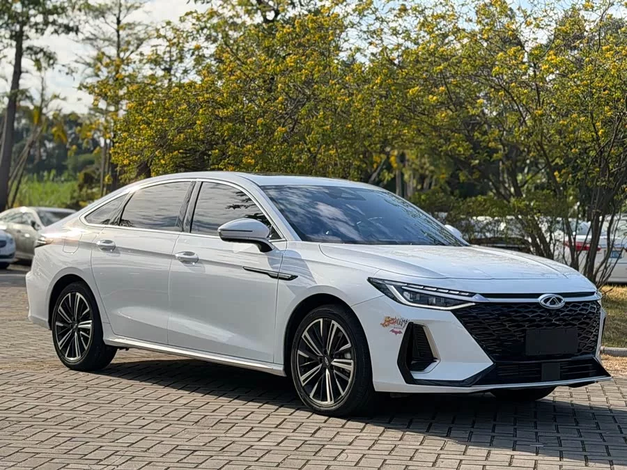 Chery Arrizo 8