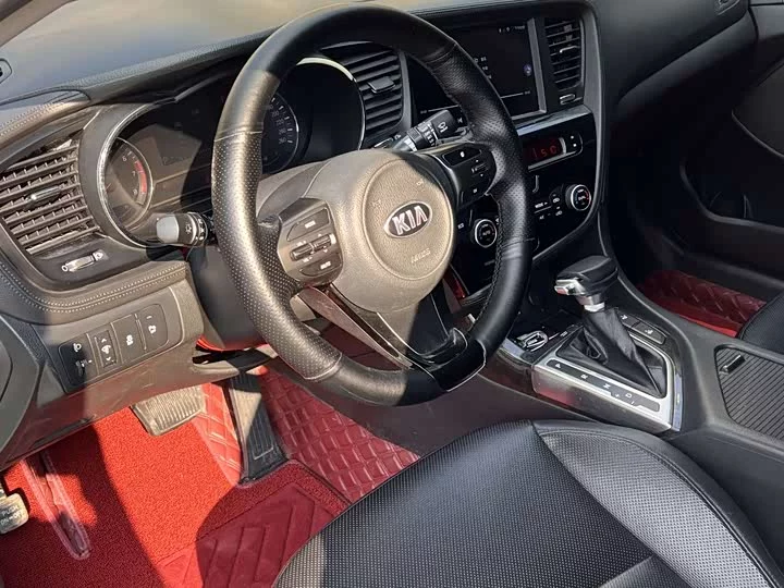kia K5