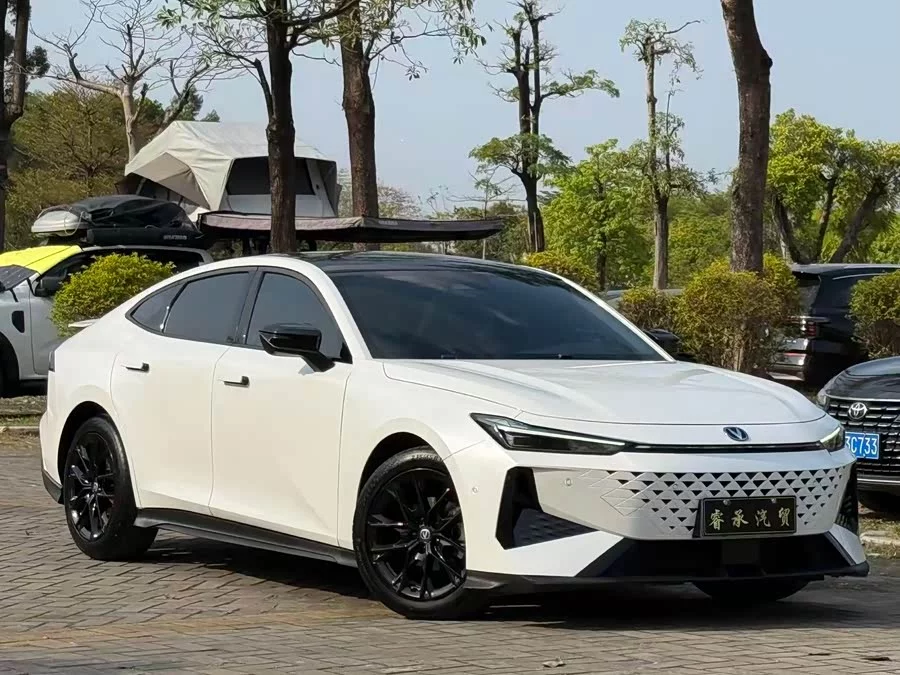 Changan UNI-V
