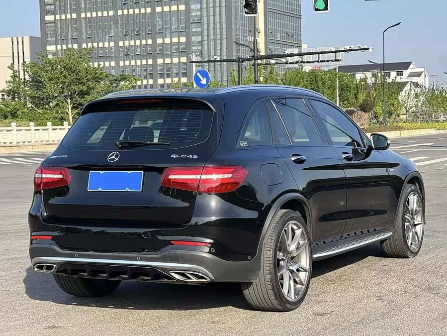 Mercedes Benz GLC AMG