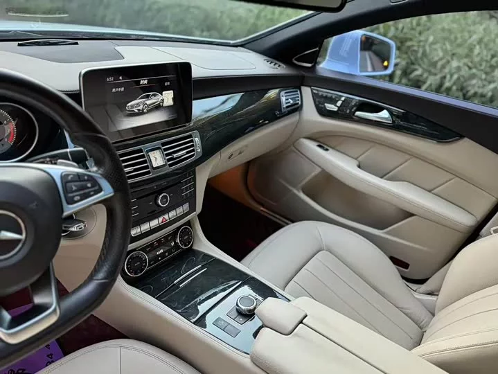 Mercedes-Benz CLS