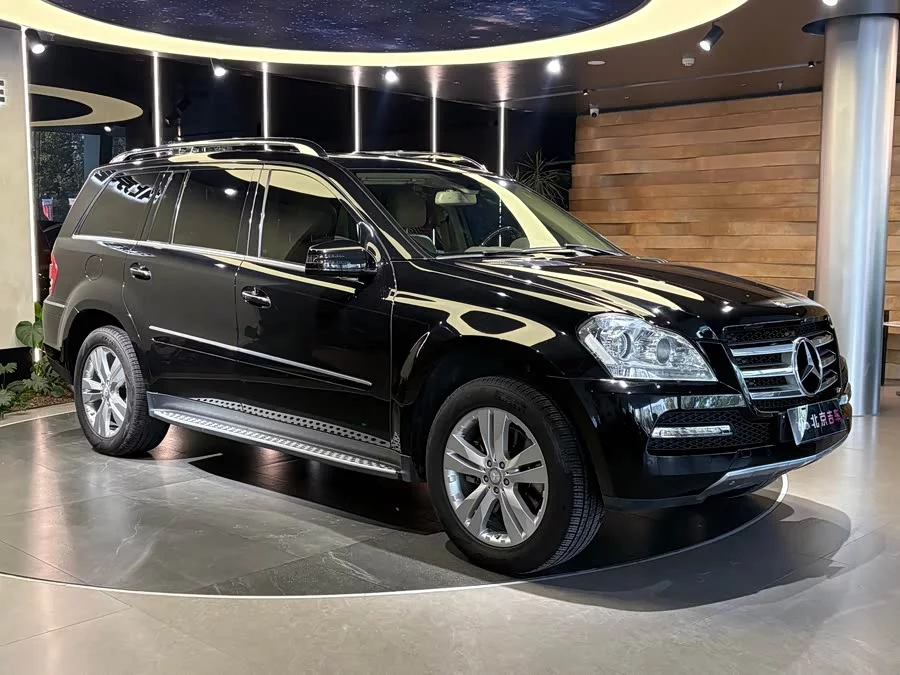 Mercedes Benz GL-Class