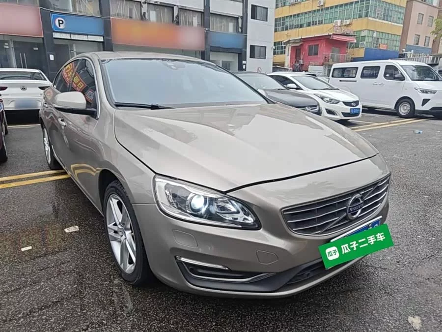 Volvo S60