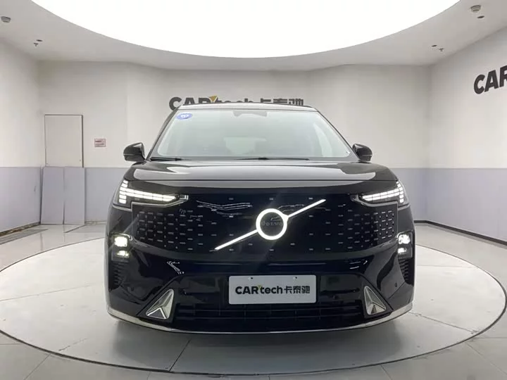 Volvo EM90