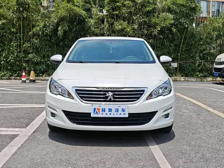 Peugeot 408