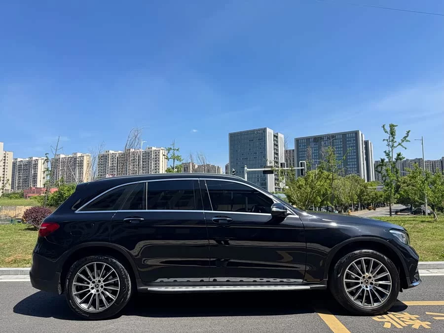 Mercedes Benz GLC