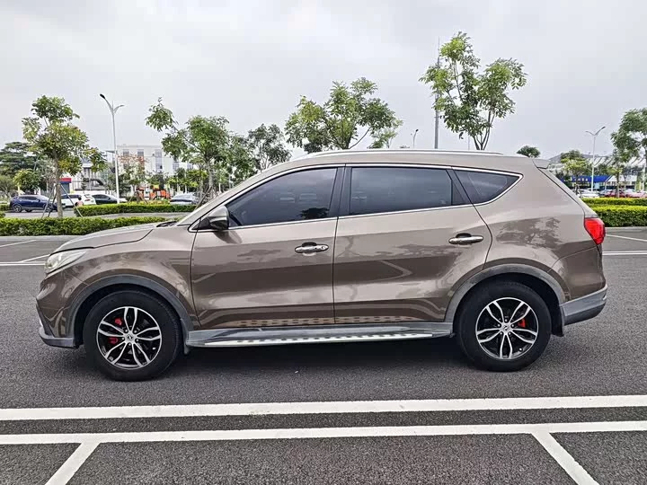 Dongfeng Fengon 580