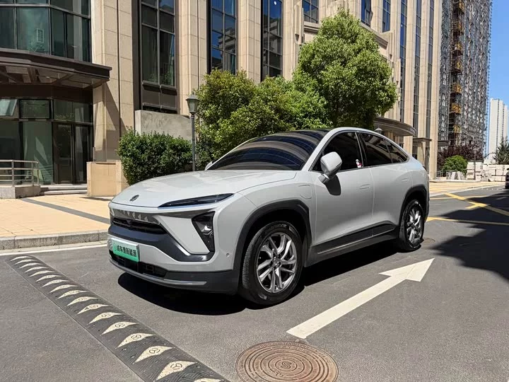 NIO EC6