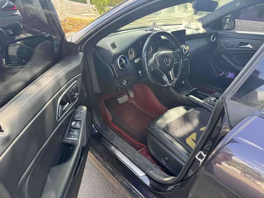 Mercedes-Benz CLA