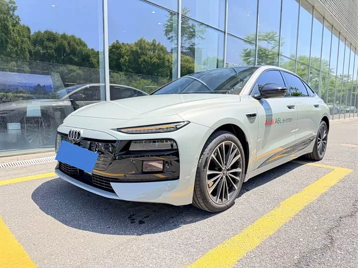 Audi A6L e-tron