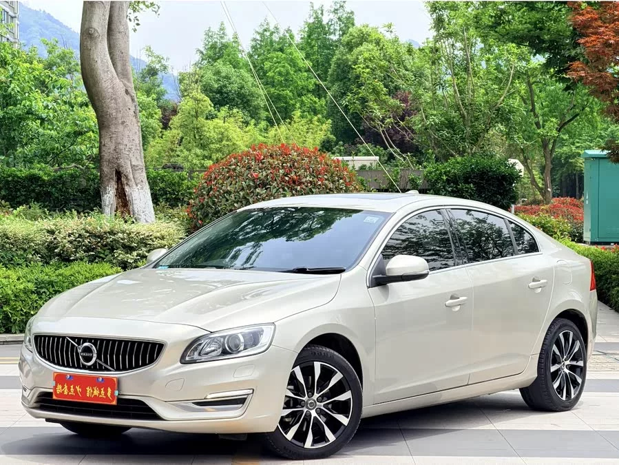 Volvo S60