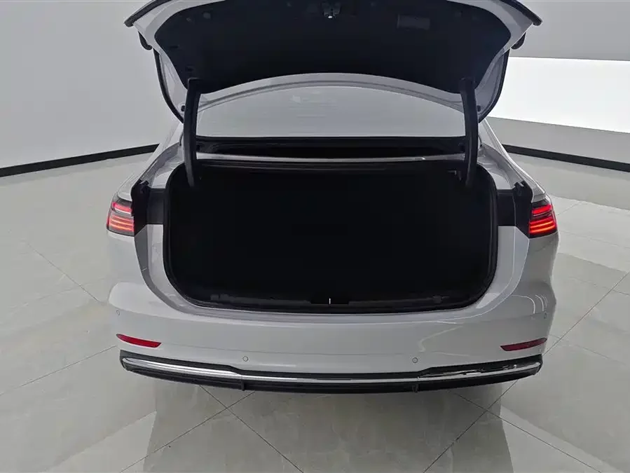 Geely Galaxy A7 EM