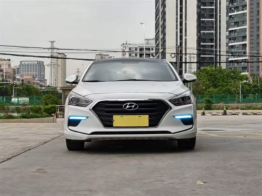 Hyundai Mistra