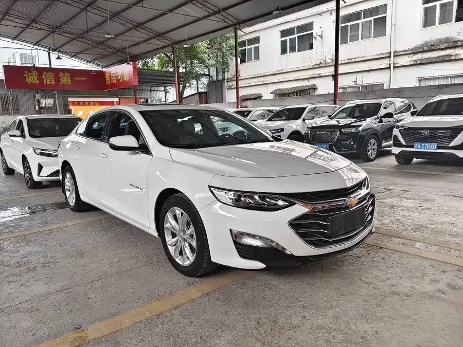 Chevrolet Malibu XL
