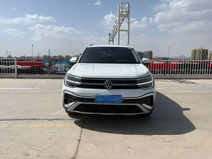 Volkswagen Tharu