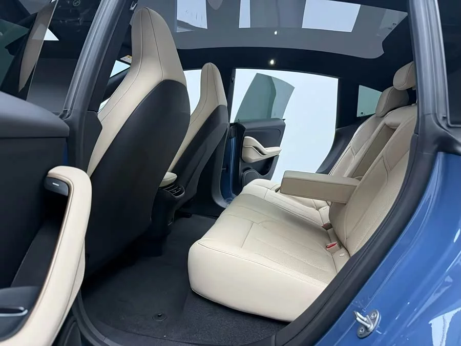 NIO ET5