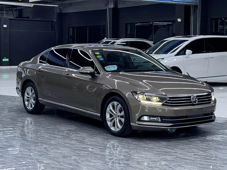 Volkswagen Magotan