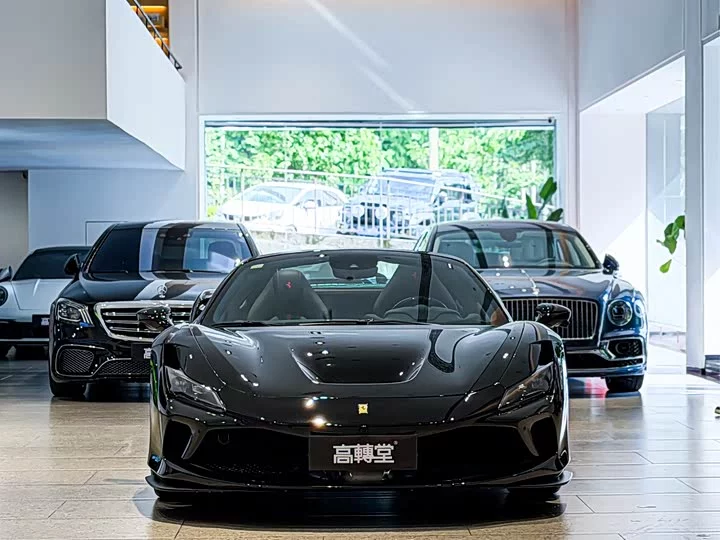 ferrari F8
