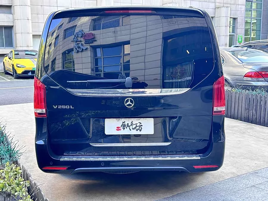 Mercedes Benz Class V