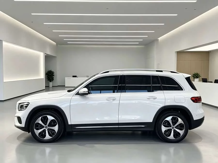Mercedes Benz GLB