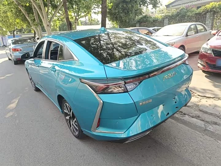 Dongfeng Yixuan