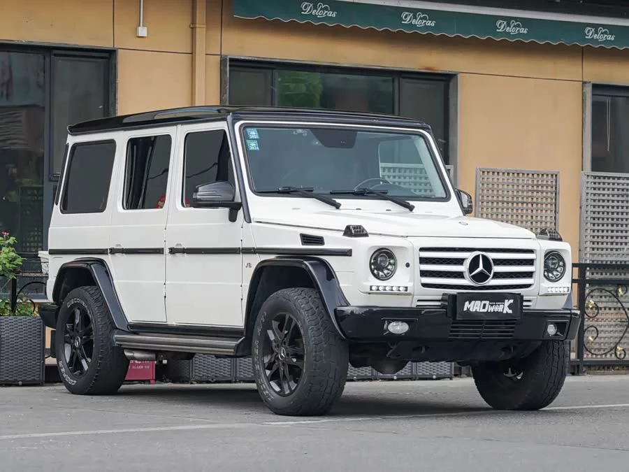 Mercedes Benz G-rated