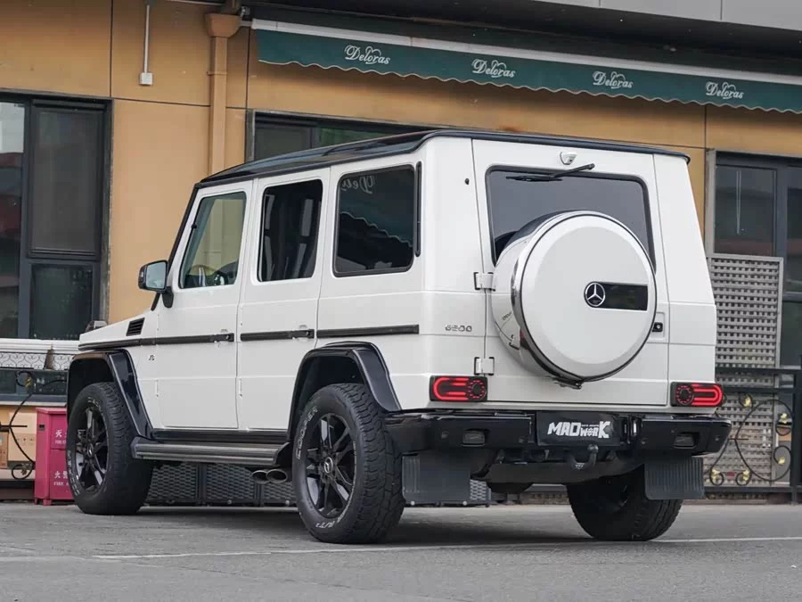 Mercedes Benz G-rated