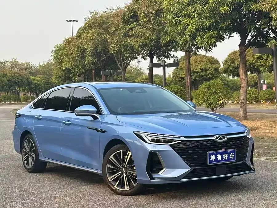 Chery Arrizo 8
