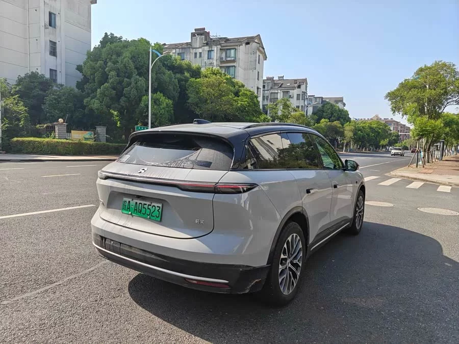 NIO ES6