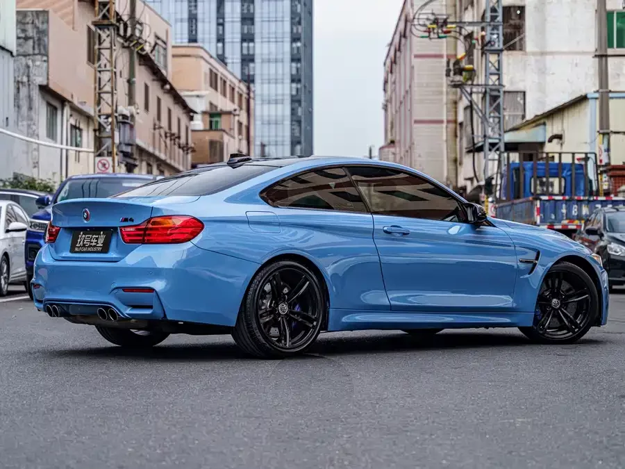 BMW M4
