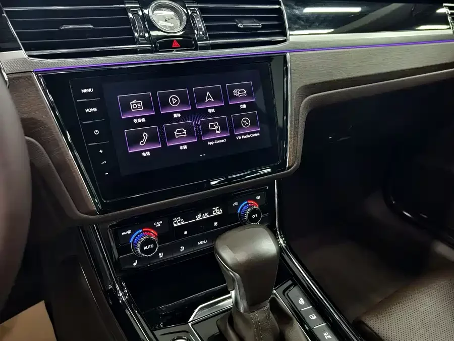 Volkswagen Phaeton / Phideon