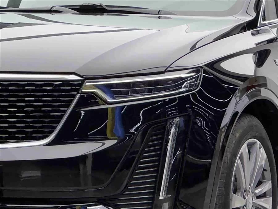 Cadillac XT6