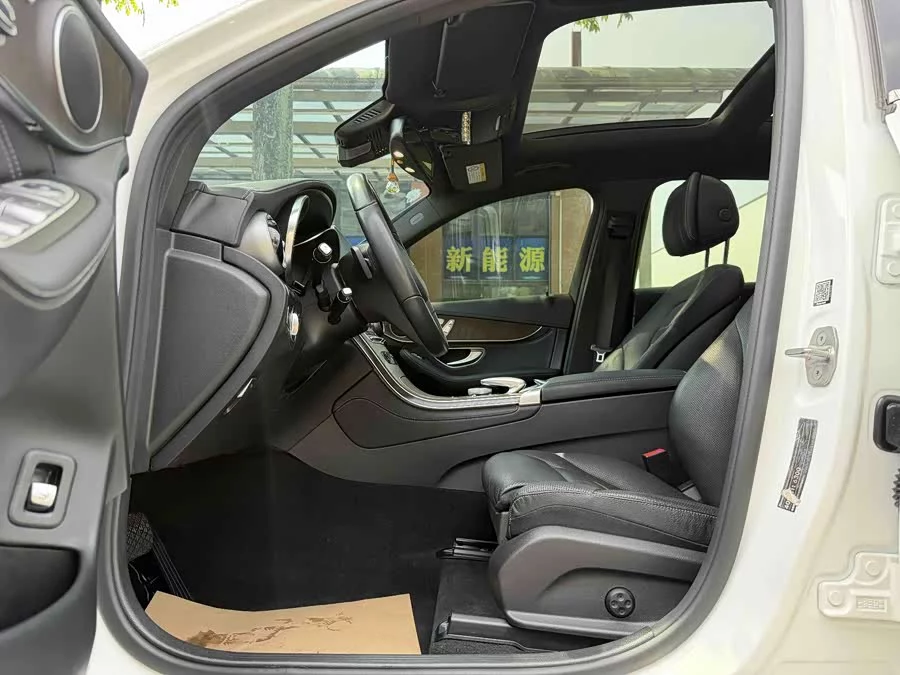 Mercedes Benz GLC