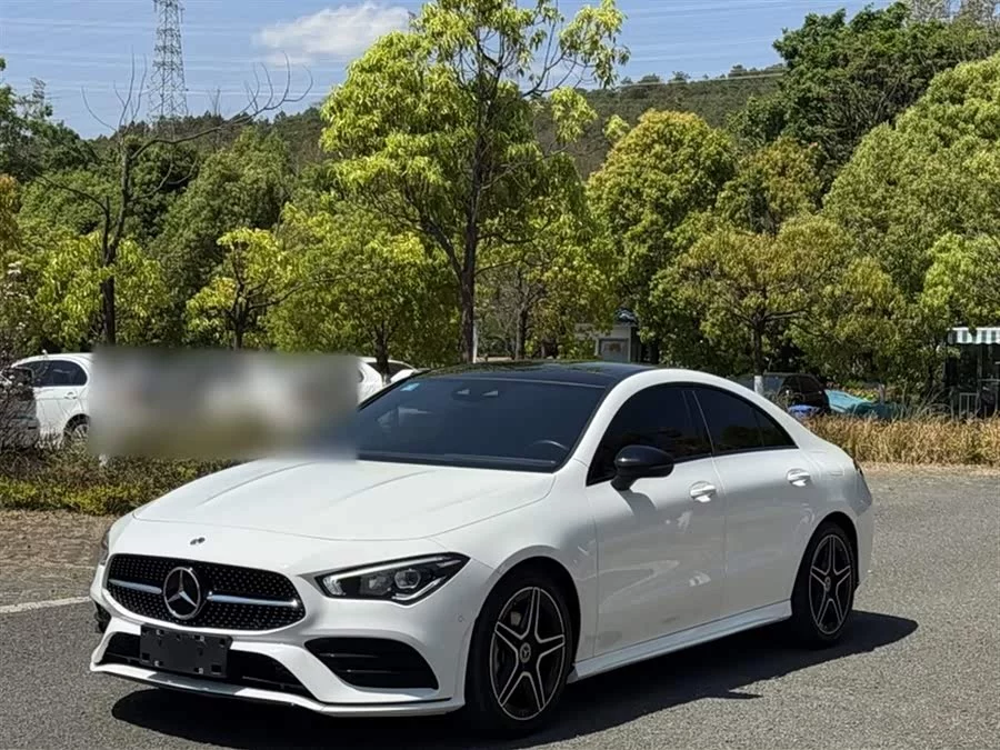 Mercedes-Benz CLA