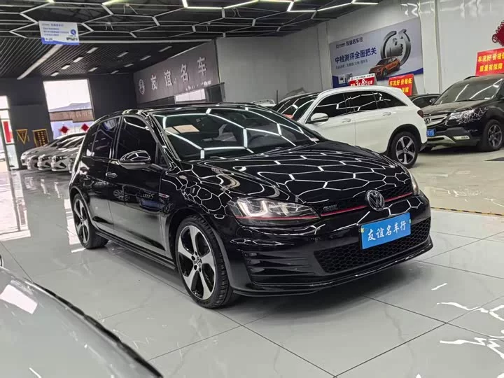 Volkswagen Golf GTI