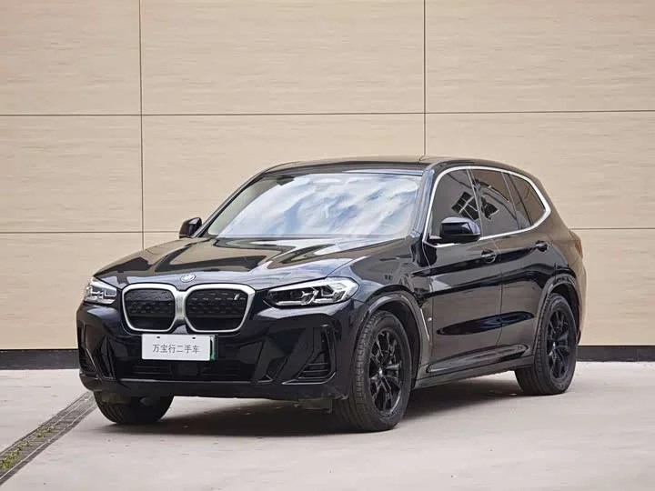 BMW iX3