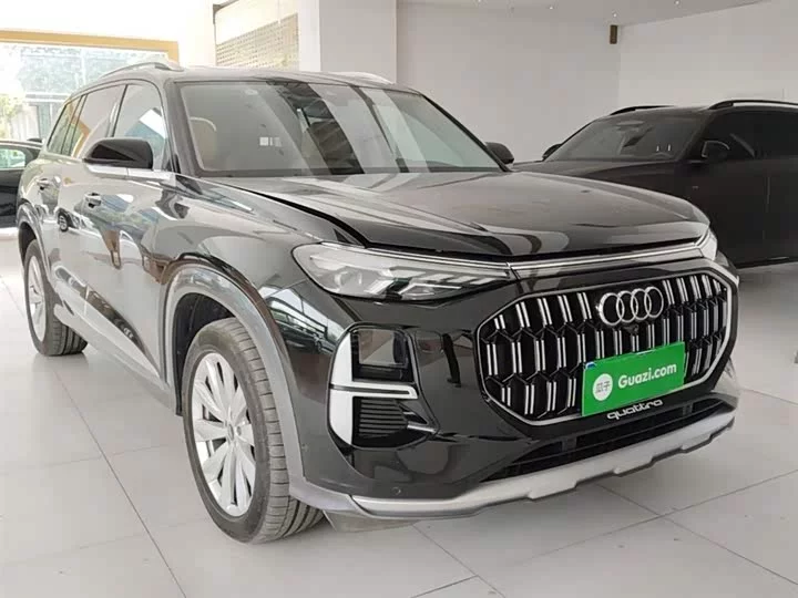 Audi Q6