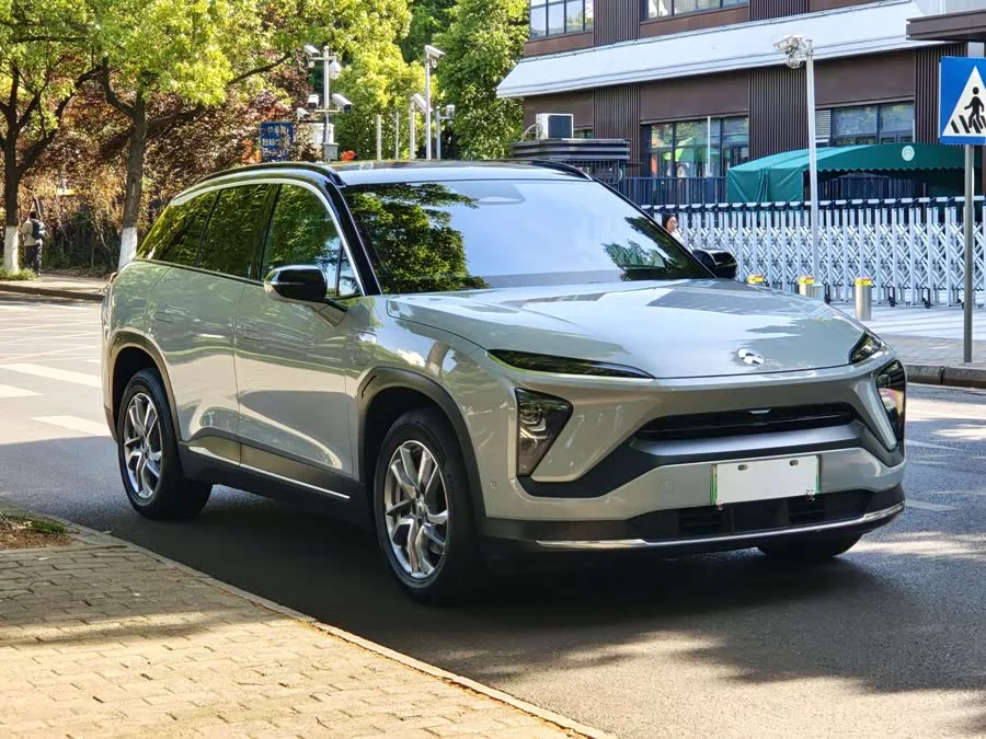 NIO ES6