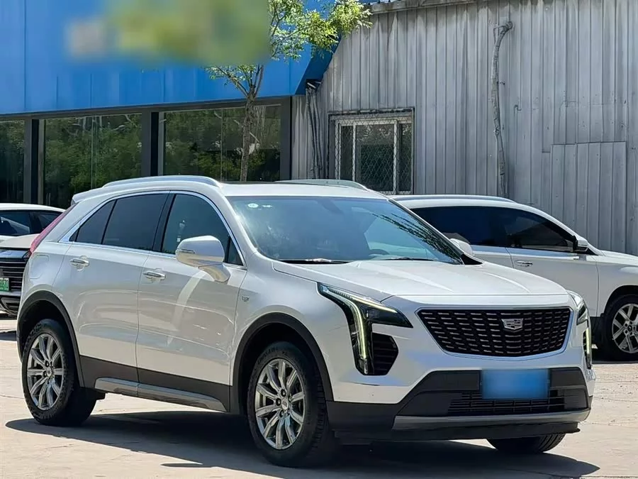 Cadillac XT4