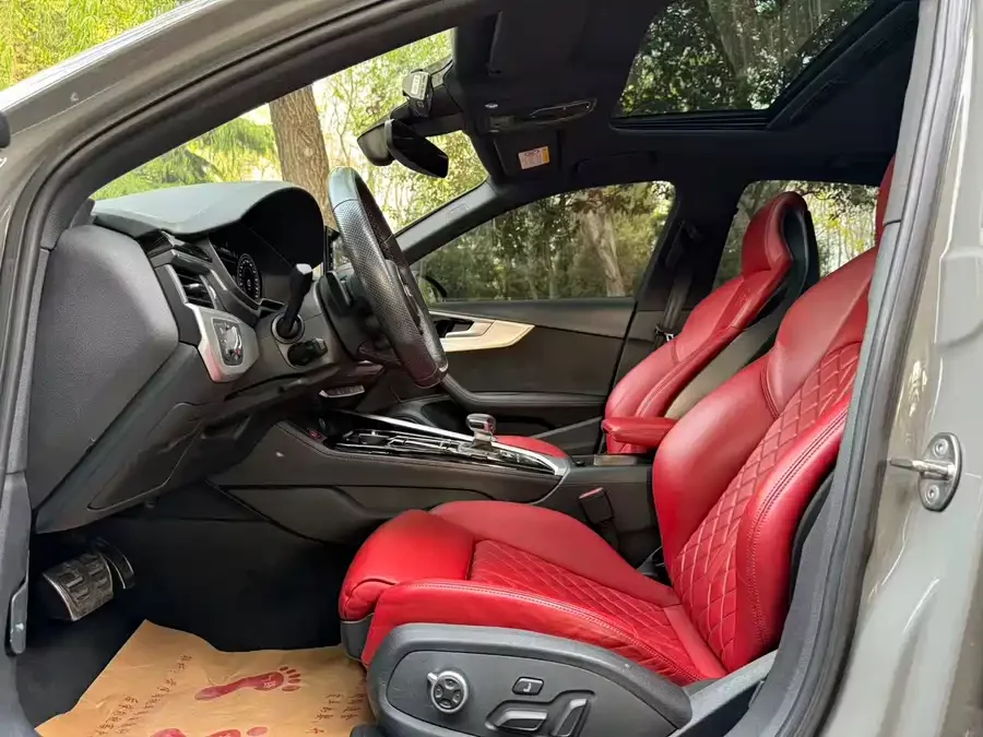 Audi S4