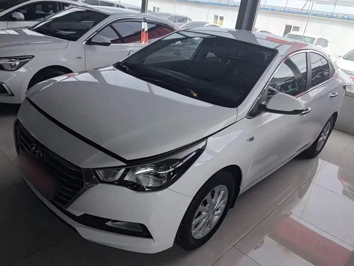 Hyundai Accept