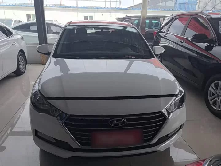 Hyundai Accept