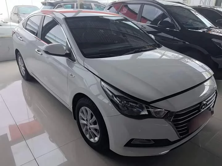 Hyundai Accept