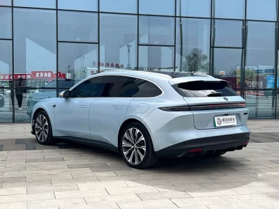 NIO ET5T